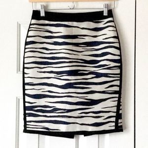 Ann Taylor petite brocade zebra stripe skirt size 2P